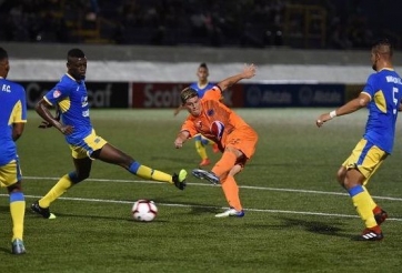 Kết quả bóng đá hôm nay (1/5): Bóng đá chưa trở lại