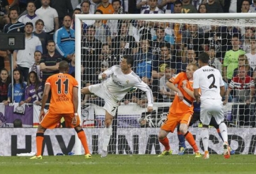 VIDEO: Bàn thắng ma thuật của Ronaldo vào lưới Valencia