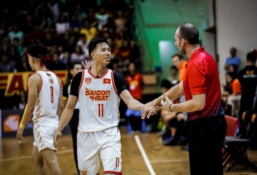 Sang Đinh chính thức gia nhập Hanoi Buffaloes