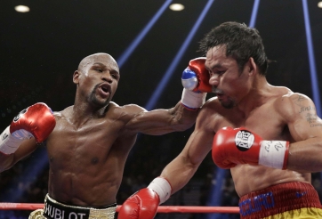 VIDEO: 'Độc cô cầu bại' Mayweather đánh bại Pacquiao ở trận chiến thế kỷ