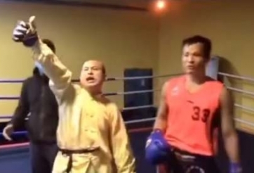 VIDEO: Võ sư Trung Quốc ăn mừng điên dại dù bị đánh thua tơi tả