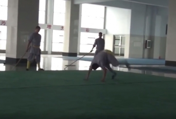 VIDEO: Đệ tử Thiếu Lâm gây sốt với màn thi triển tuyệt kỹ 'Hầu quyền'