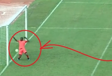 VIDEO: 2 triệu lượt xem cú sút penalty đỉnh cao của 'ăn rùa'