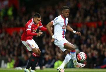 MU kiếm bộn tiền nhờ 'hàng thừa' năm 2015