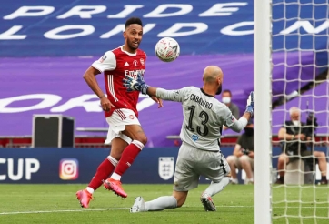 Arsenal ngược dòng ngoạn mục để vô địch Cúp FA