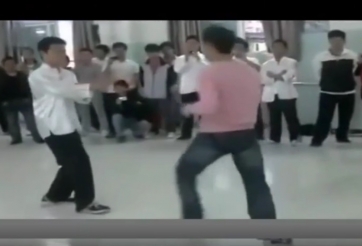 VIDEO: Võ sư Vịnh Xuân đánh cho đối thủ xin thua sau 7 phút
