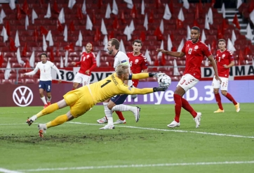 ĐT Anh gây thất vọng trước Đan Mạch