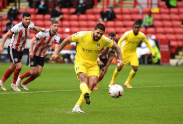 Mitrovic hóa tội đồ, Fulham chia điểm với Sheffield United