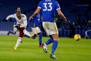 'Gà son' lên tiếng, Arsenal thắng trận thứ hai liên tiếp