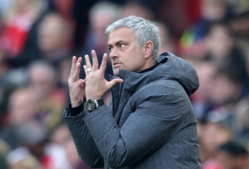 Mourinho chế nhạo giải Ngoại hạng Anh