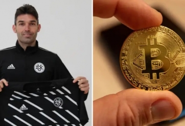 Cầu thủ đầu tiên trên thế giới được mua bằng bitcoin