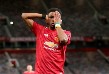 Tân binh 37 triệu bảng lập kỳ tích trong màu áo MU