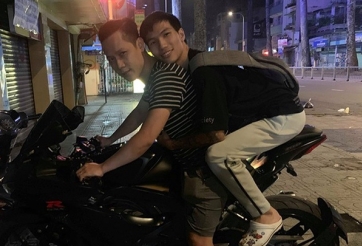 Sena nghẹn ngào xin lỗi người hâm mộ và Thầy Ba