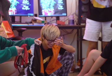 Linh Ngọc Đàm tổ chức Noel: Đồng 5 nhận được 'đồ nhạy cảm'