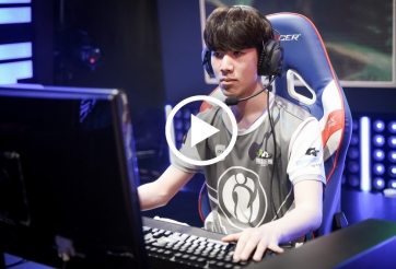 Xem rồi hiểu tại sao TheShy được coi là 'trùm cuối' khu vực Đường trên tại CKTG 2018