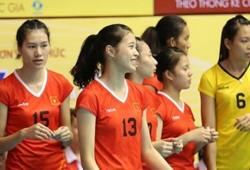 Phát sốt với vẻ đẹp vạn người mê của chân dài 15 tuổi