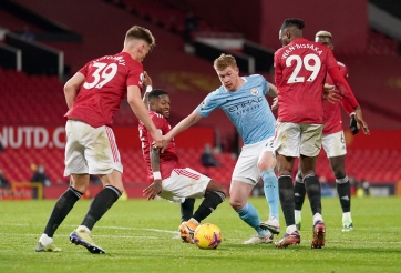 Khi xanh đỏ chia đều cho cả thành phố Manchester