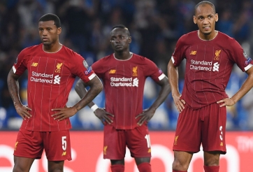 Liverpool gục ngã và thời cơ của Manchester United