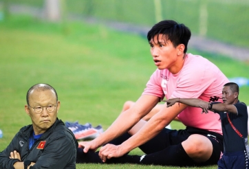 Văn Hậu nghỉ dài hạn: Nỗi lo cho cả hai