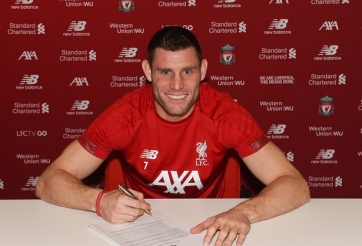 CHÍNH THỨC: Liverpool giữ chân thành công 'siêu tiền vệ'