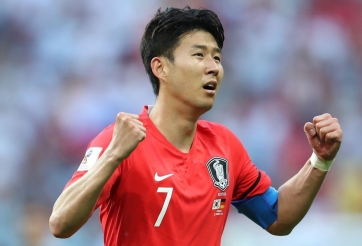 'Ronaldo châu Á' vượt mặt Ronaldo 'xịn'