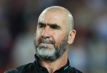 Huyền thoại MU : 'Quỷ đỏ đá bóng như một ông già bất lực!'