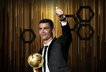 Thắng Messi, Ronaldo lần thứ 6 là cầu thủ hay nhất thế giới
