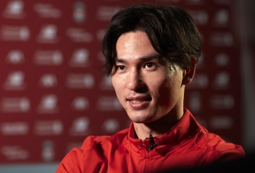 Đã là người Liverpool, Minamino vẫn chưa được phép thi đấu