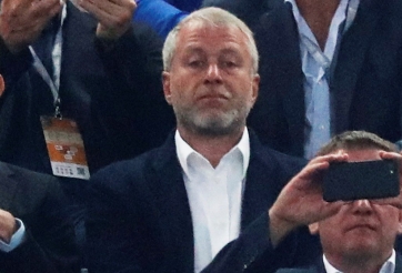Cựu sao Chelsea suýt giết chết chủ tịch Abramovich và cái kết