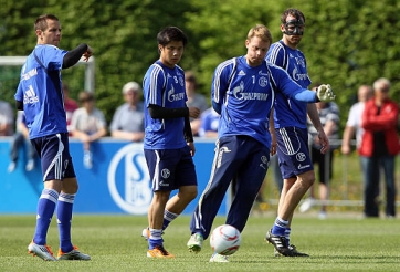 Đồng đội cũ của Neuer trở thành đội trưởng ĐT Trung Quốc