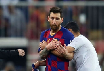 Messi bị CĐV quá khích tấn công