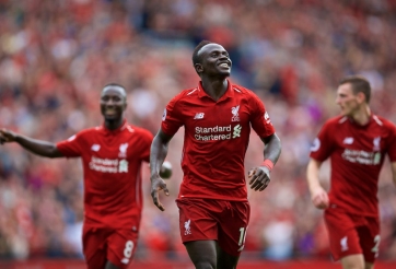 Liverpool lại được VAR 'cứu'