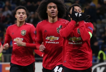 Sao trẻ MU bị 'đày ải' đến Trung Quốc giữa tâm bão corona