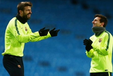 VIDEO: Các cầu thủ Barca nói xấu lẫn nhau