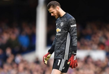 De Gea bị huyền thoại MU dọa giết sau sai lầm đáng trách