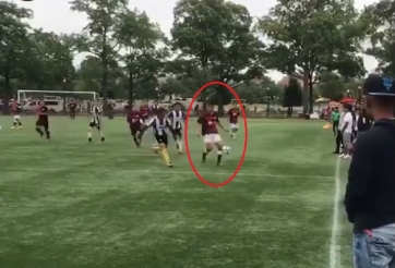 VIDEO: Pha solo kiến tạo của năm xuất hiện trên sân bóng nghiệp dư