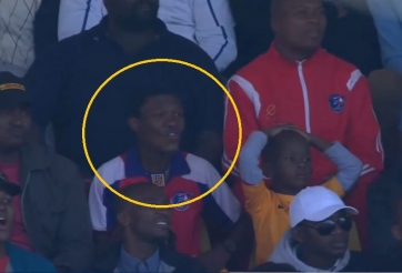 HÀI HƯỚC: CĐV bóng đá có tốc độ 'lật mặt' nhanh nhất thế giới