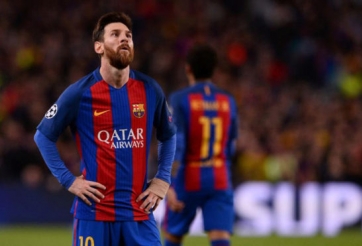 Bỏ qua sự phản đối của cầu thủ, Barca nhất quyết giảm lương