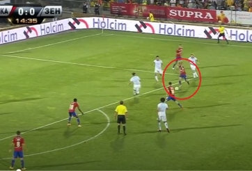 VIDEO: HLV Campuchia solo qua 4 cầu thủ rồi ghi bàn đẳng cấp như Messi