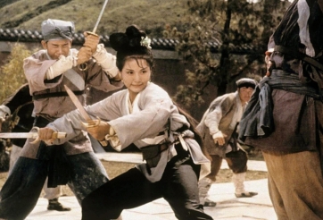 Nữ võ sư Thiếu Lâm Việt Nam một mình đánh gục 3 thích khách