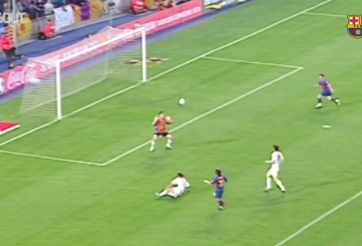 VIDEO: Ronaldinho giúp Messi có bàn thắng đầu tiên cho Barcelona 