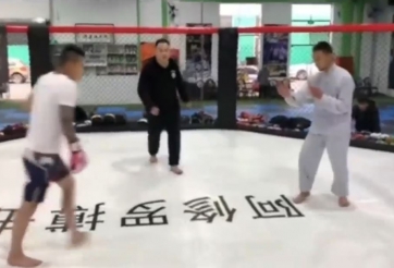 'Cao thủ Vịnh Xuân 10 năm' bị võ sĩ boxing đấm gục chỉ sau 1 giây