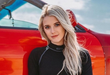 Ngây người trước đường cong của nữ 'quái xế' sexy nhất thế giới