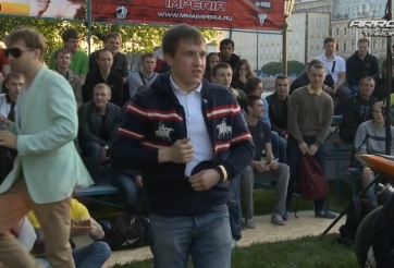 Cao thủ đóng giả dân thường hạ gục võ sĩ Nga trong 30 giây