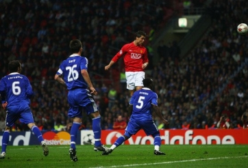 Bruno Fernandes: 'Ronado không nhảy, anh ấy bay'