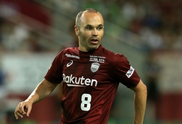 Iniesta giúp CLB Nhật Bản đạt cột mốc lịch sử