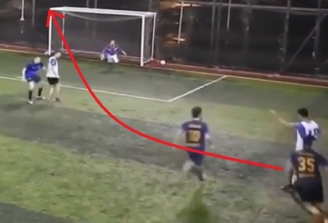 VIDEO: Sao sân phủi kết hợp kỹ năng của Zidane và Quaresma tạo siêu phẩm