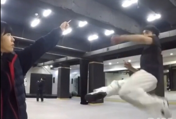 VIDEO: Cao thủ châu Á tạo ra lửa bằng cú đá 'Vô ảnh cước'