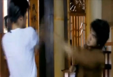 VIDEO: Môn đồ Vịnh Xuân thắng áp đảo cao thủ Karate bằng thân pháp cực đỉnh