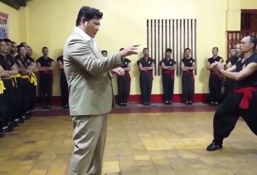 Võ công 'truyền điện' Nam Huỳnh Đạo thành trò cười tại Thái Lan